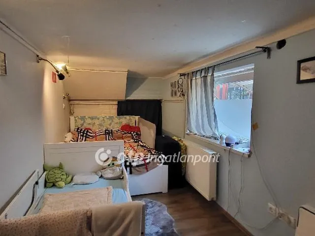 Eladó ház Budakeszi 380 nm