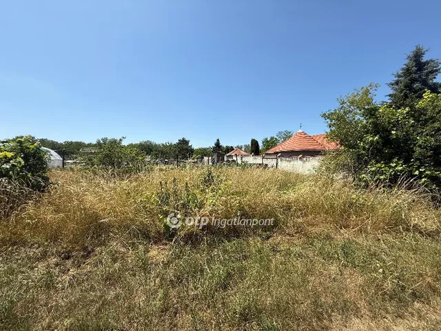 Eladó ház Naszály 60 nm