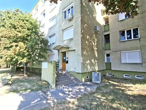 Eladó lakás Százhalombatta 71 nm