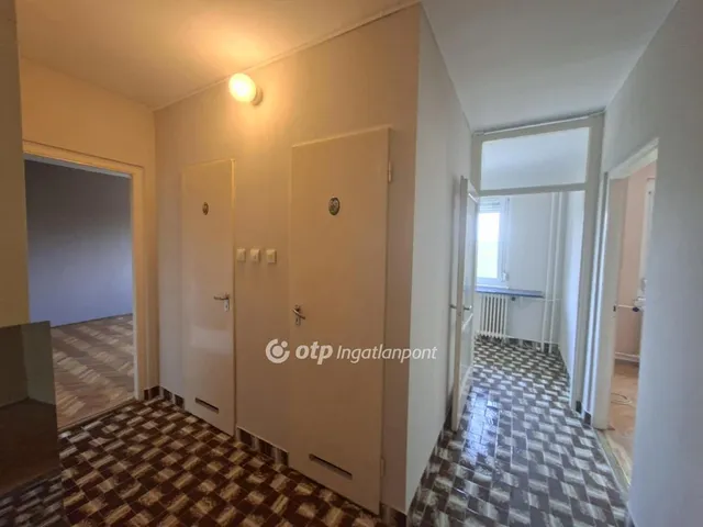 Eladó lakás Százhalombatta, Déli lakótelep 71 nm