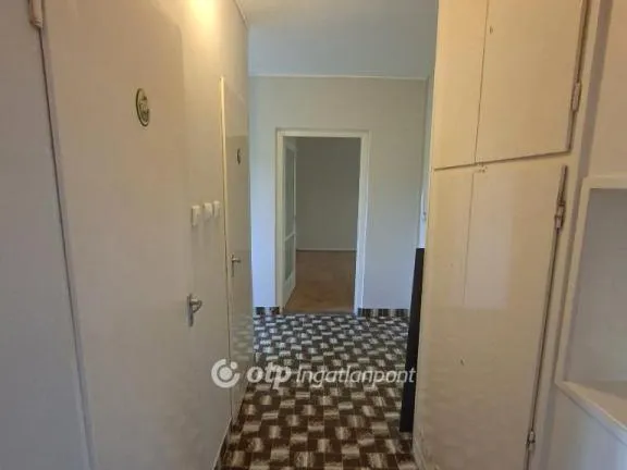 Eladó lakás Százhalombatta, Déli lakótelep 71 nm