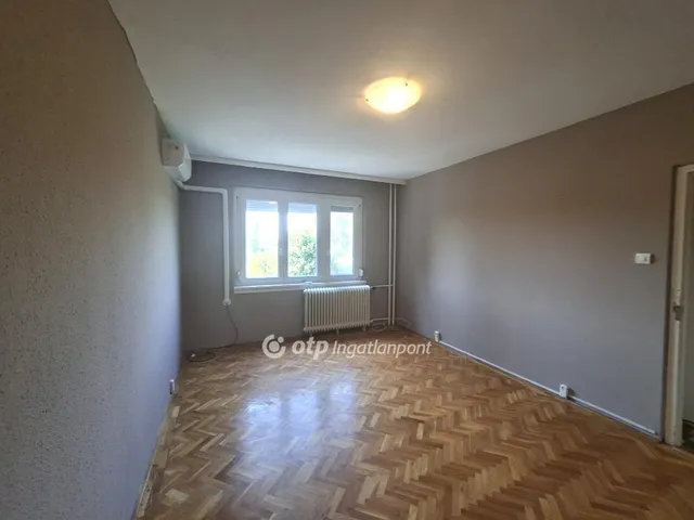 Eladó lakás Százhalombatta, Déli lakótelep 71 nm