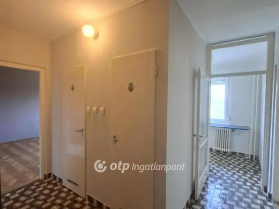 Eladó lakás Százhalombatta, Déli lakótelep 71 nm