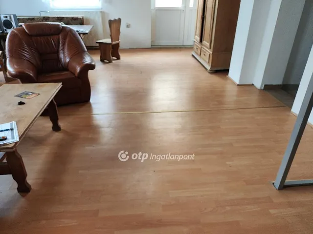 Eladó ház Érd 203 nm