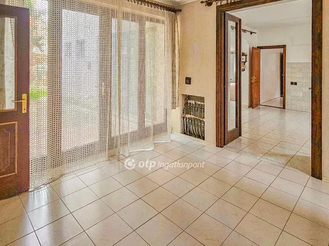 Eladó ház Székesfehérvár, Öreghegy 353 nm