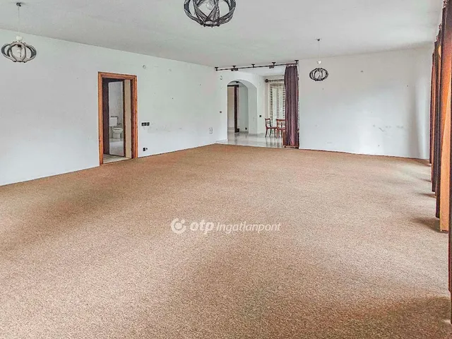 Eladó ház Székesfehérvár, Öreghegy 353 nm