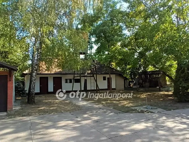 Eladó mezőgazdasági ingatlan Érd 90 nm