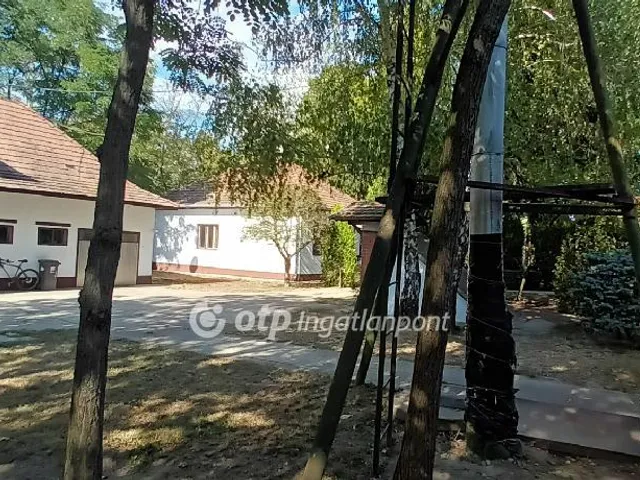 Eladó mezőgazdasági ingatlan Érd 90 nm