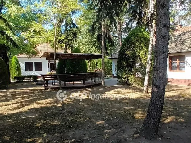 Eladó mezőgazdasági ingatlan Érd 90 nm