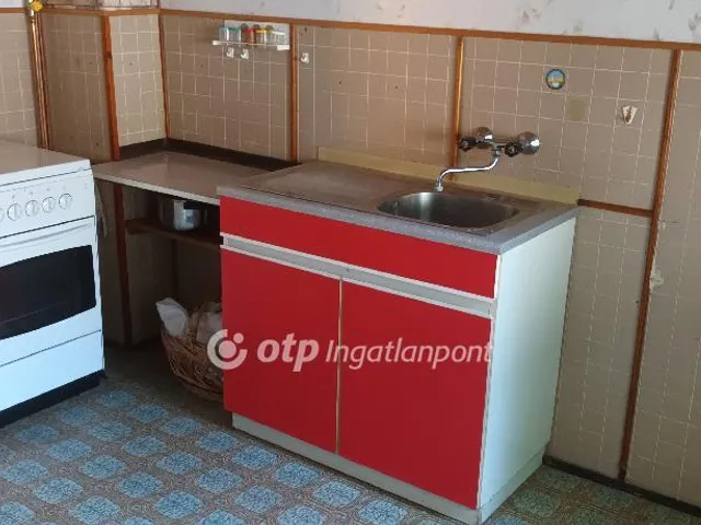 Eladó mezőgazdasági ingatlan Érd 90 nm