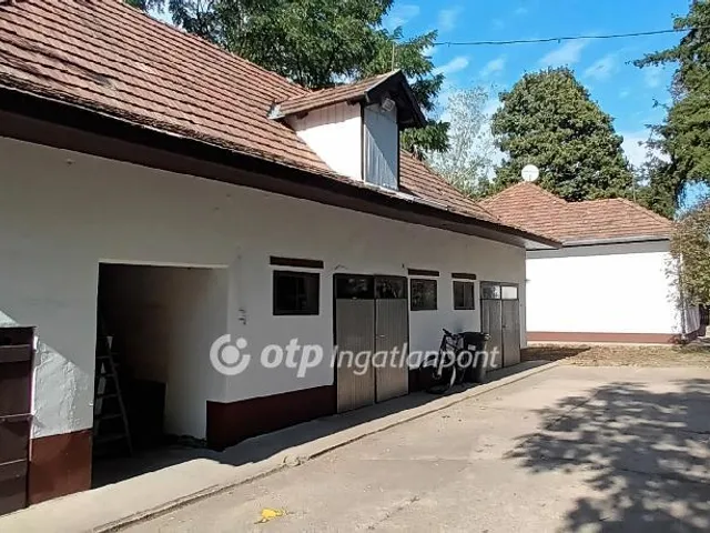 Eladó mezőgazdasági ingatlan Érd 90 nm