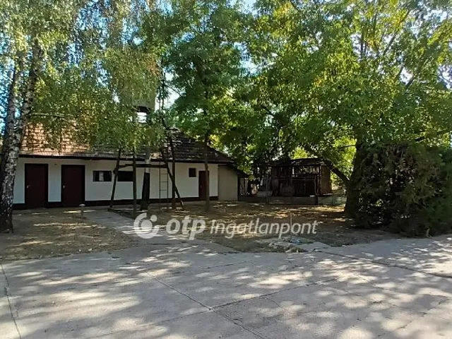 Eladó mezőgazdasági ingatlan Érd 90 nm