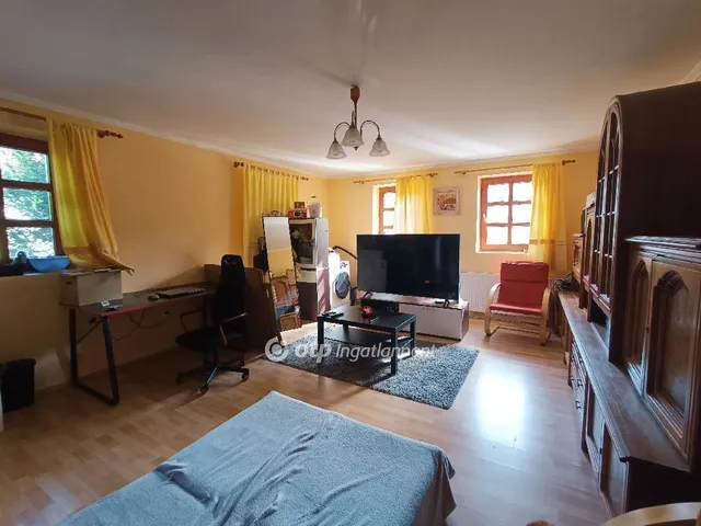 Eladó ház Vértesboglár 190 nm