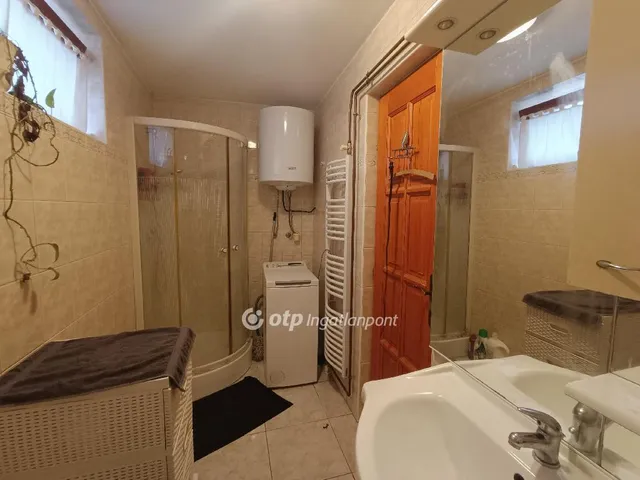 Eladó ház Vértesboglár 190 nm