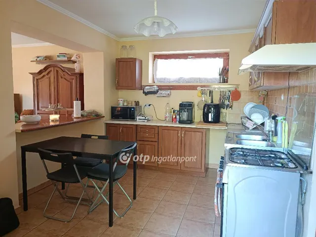 Eladó ház Vértesboglár 190 nm