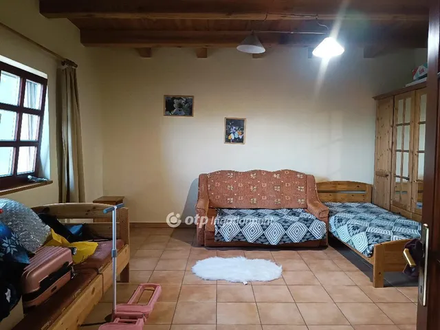 Eladó ház Vértesboglár 190 nm