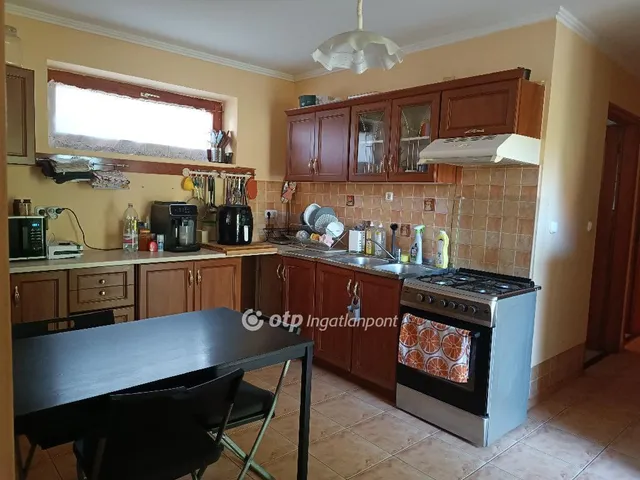 Eladó ház Vértesboglár 190 nm