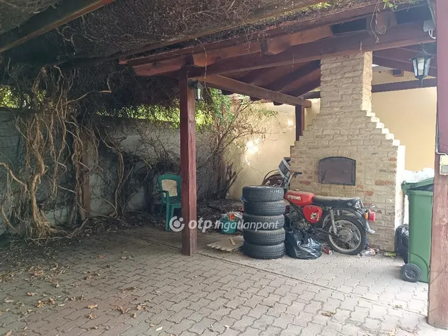Eladó ház Vértesboglár 190 nm