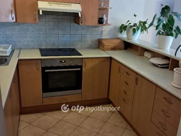 Eladó lakás Székesfehérvár 76 nm