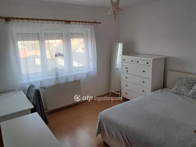 Eladó lakás Székesfehérvár 76 nm