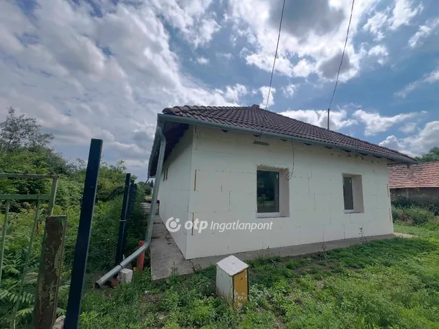 Eladó ház Perkáta 85 nm