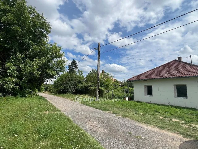 Eladó ház Perkáta 85 nm
