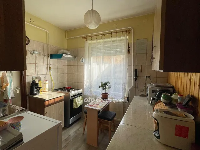 Eladó lakás Székesfehérvár 130 nm