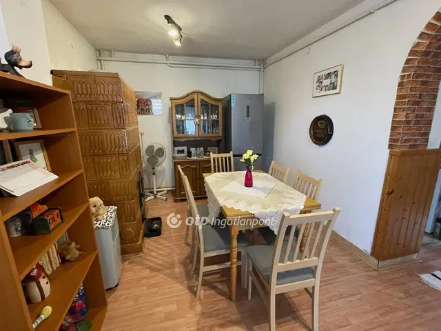 Eladó lakás Székesfehérvár 130 nm