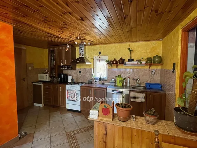 Eladó lakás Székesfehérvár 130 nm