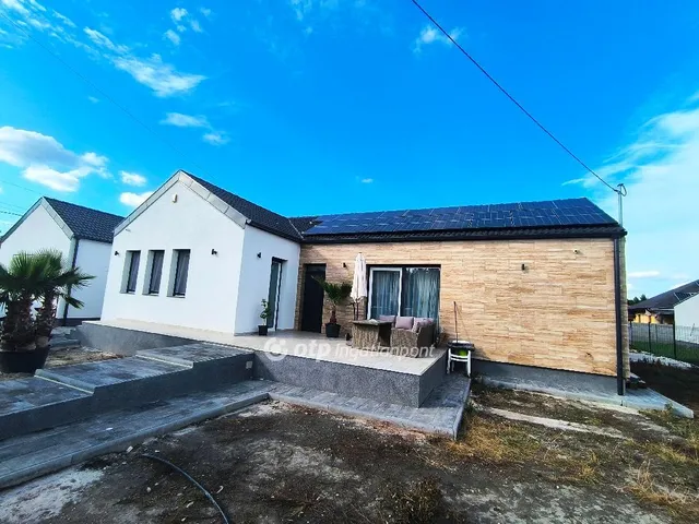 Eladó ház Százhalombatta 105 nm