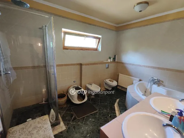 Eladó ház Érd 180 nm