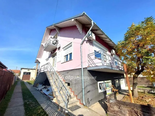 Eladó ház Dunaharaszti 260 nm