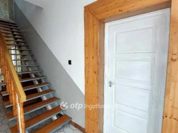 Eladó ház Dunaharaszti 260 nm