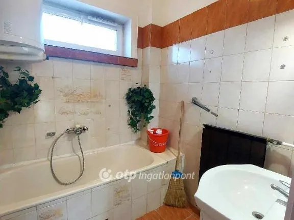 Eladó ház Dunaharaszti 260 nm