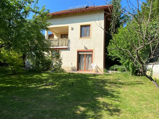 Eladó ház Budakeszi 238 nm