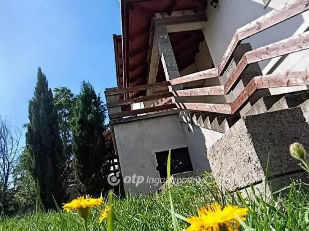 Eladó ház Ercsi 305 nm