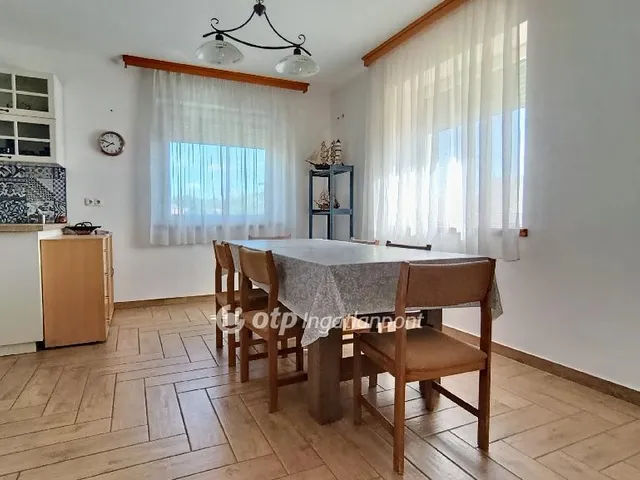 Eladó ház Ercsi 305 nm