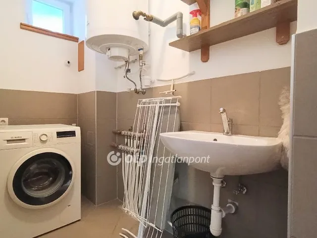 Eladó ház Ercsi 305 nm