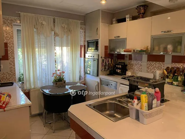 Eladó ház Érd, Parkváros 280 nm