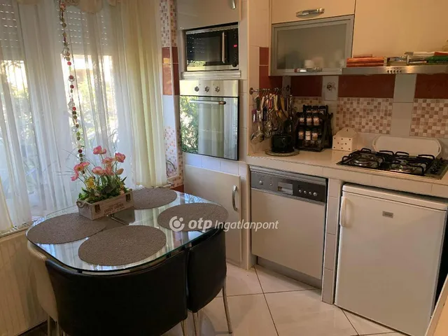 Eladó ház Érd, Parkváros 280 nm