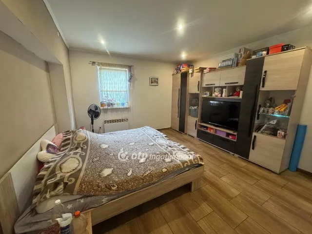 Eladó lakás Érd, Parkváros 135 nm