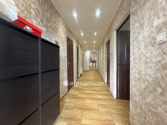 Eladó lakás Érd, Parkváros 135 nm