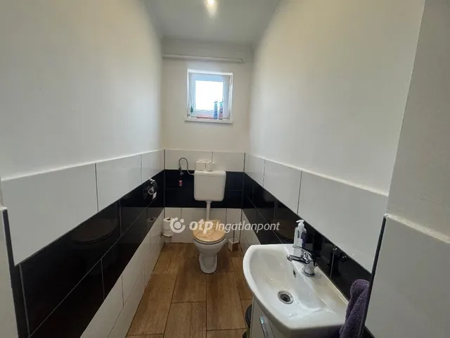 Eladó lakás Érd, Parkváros 135 nm