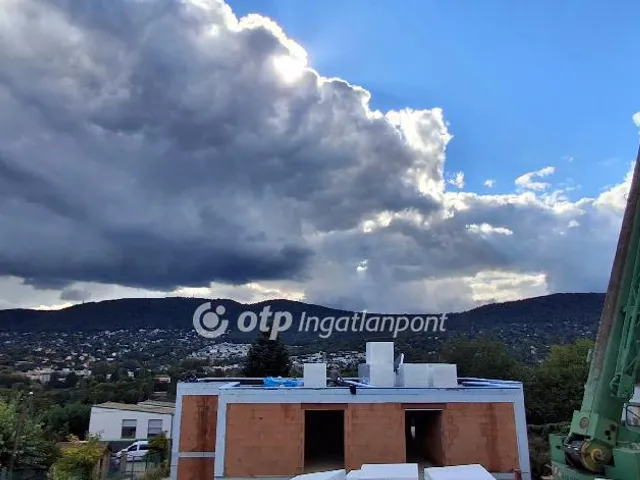 Eladó lakás Budapest III. kerület, Ürömhegy 72 nm