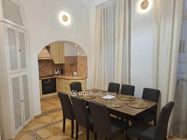 Eladó lakás Budapest V. kerület 72 nm