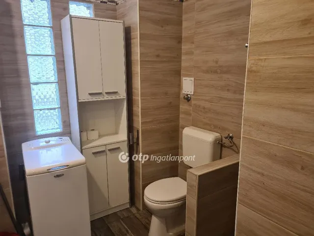 Eladó lakás Budapest V. kerület 72 nm