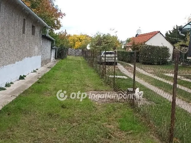 Eladó telek Martonvásár 1160 nm