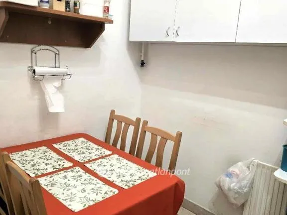 Eladó lakás Budapest VI. kerület, Nagykörúton belüli terület 106 nm