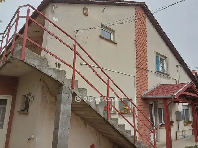 Eladó ház Érd 190 nm