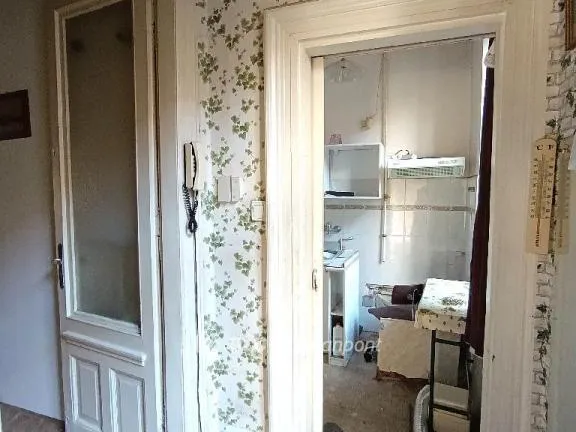 Eladó lakás Budapest VI. kerület 44 nm